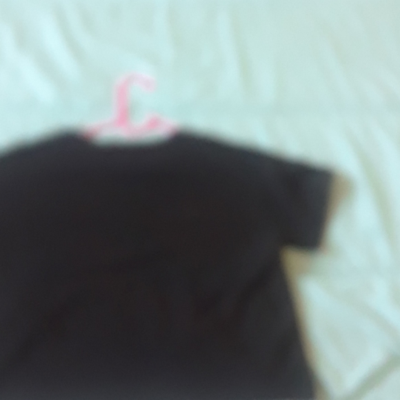 Shirt - Picture 3 of 4